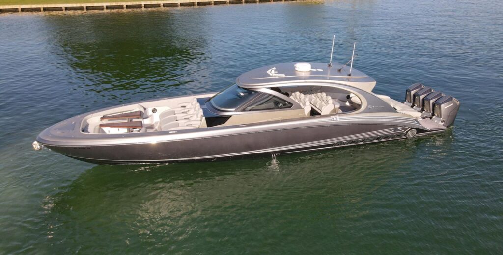 Unleash Offshore Power with the 2024 Mystic M5200