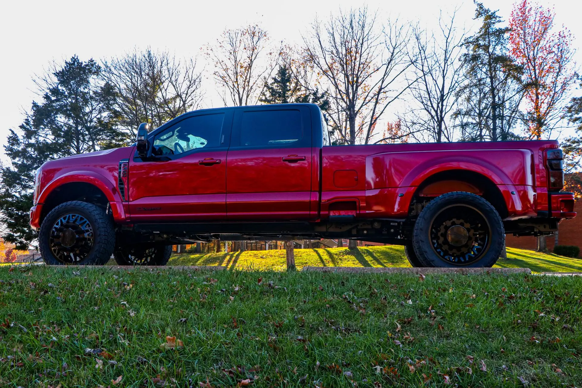 USA Hauler truck exterior photo